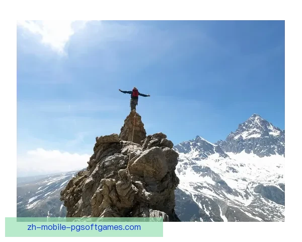 攀岩技巧大揭秘：攀登高峰的精准步步为营