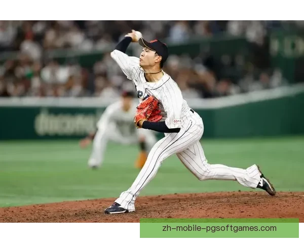 棒球邀请赛：挥棒飞球，竞技激情