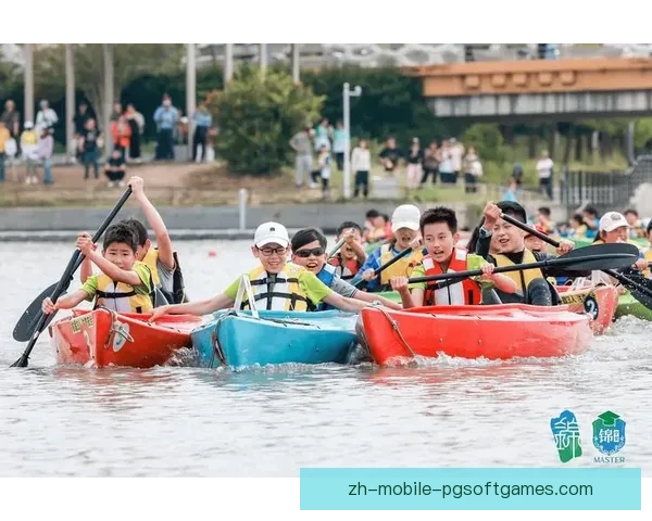 皮划艇竞技：风浪激情，挥桨争先